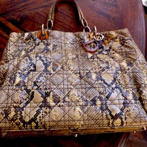 Dior shopper